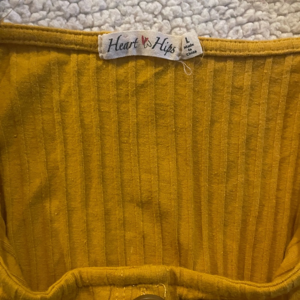 Mustard Ribbed Button-Up Women's Top - Picture 3 of 3